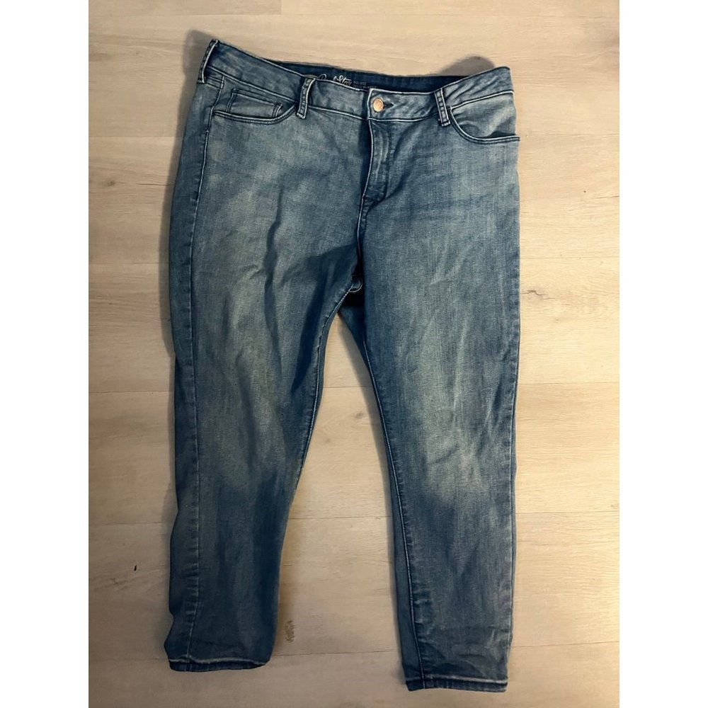 Old Navy Rockstar capris size 14